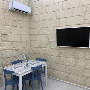 Casa Loca Intera Casa A Due Passi Da Porta San Biagio , Lecce Italia