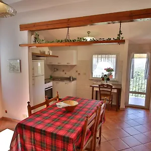 Mamaamelia , Levanto Italia